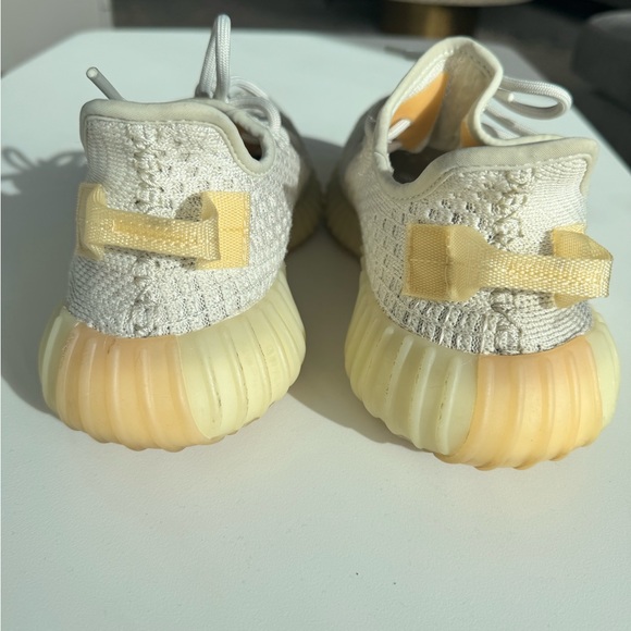 YEEZY BOOST 350 ECRU LIGHT MENS SZ 6 WOMEN SZ 8 GREAT CONDITION WITH ORDER INFO - Picture 3 of 9